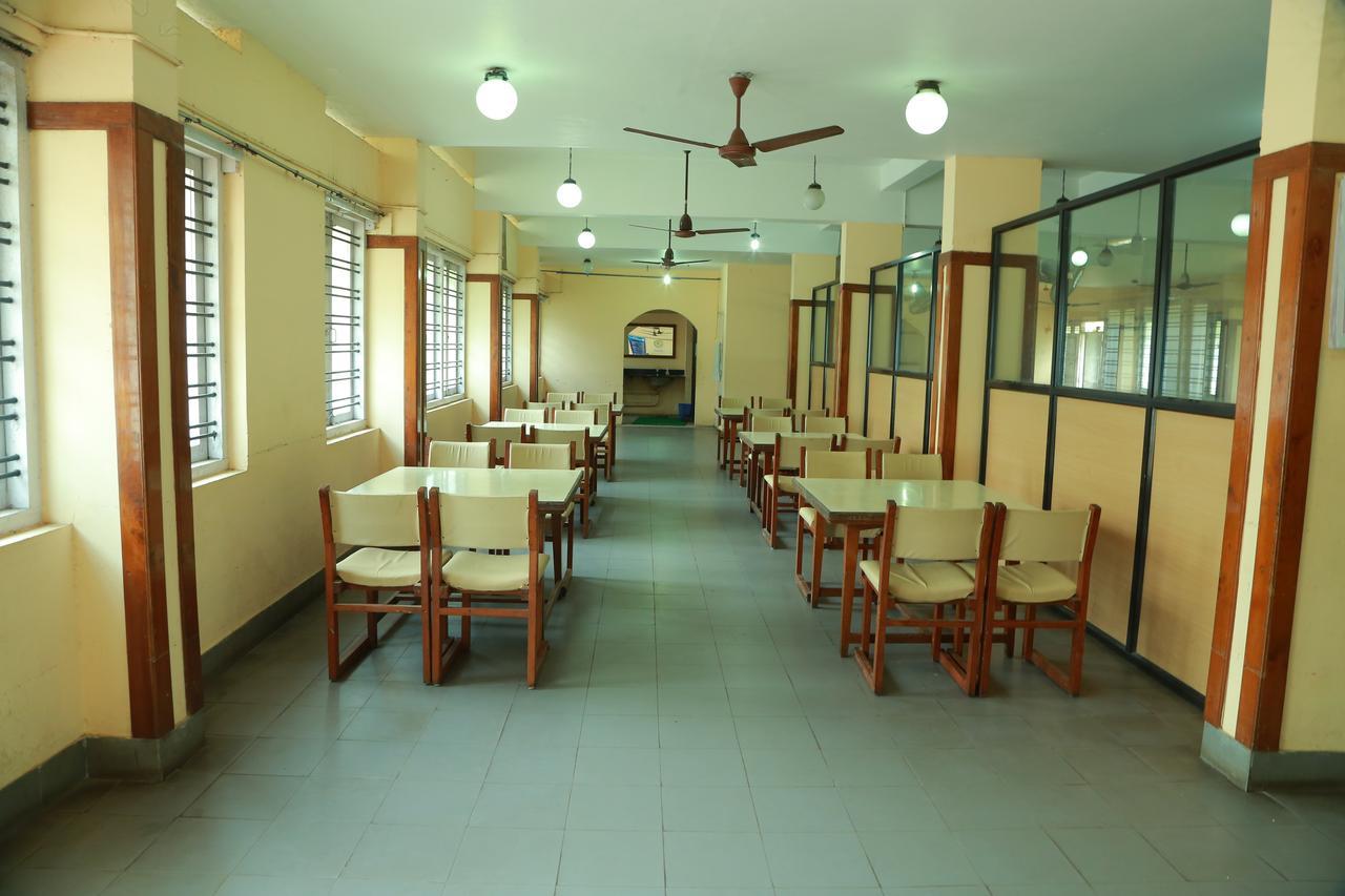 Hotel Nandanam Guruvāyūr Exterior foto